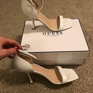 *NEW* Guess heels US9
